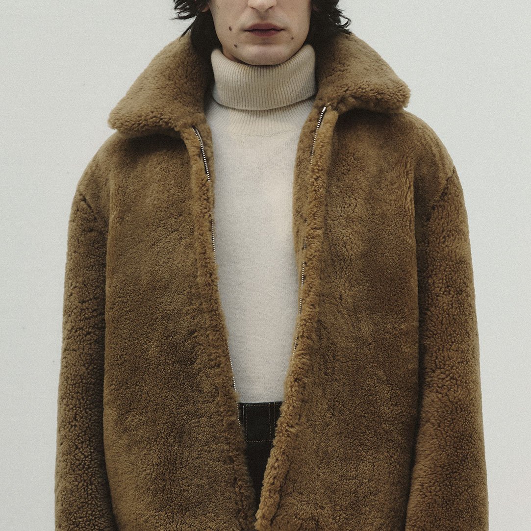 Entdecken Sie die Second-Hand-Seite SANDRO